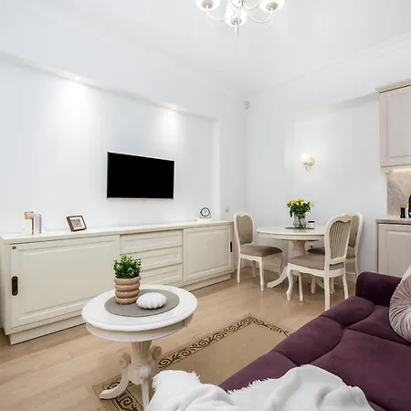 Apartament Cozy, Bright, Old Town Located, Whole